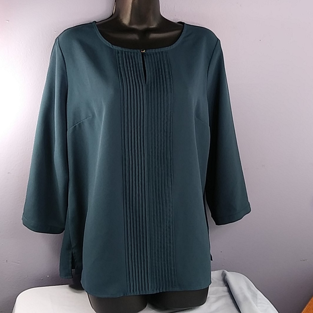 LANDS'END OUTFITTERS PETITE GREEN BLOUSE